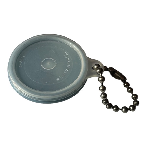 Tupperware Vintage Light Blue 1306 with Clear Lid 1307 Wonderlier Bowl Keychain - Picture 2 of 3